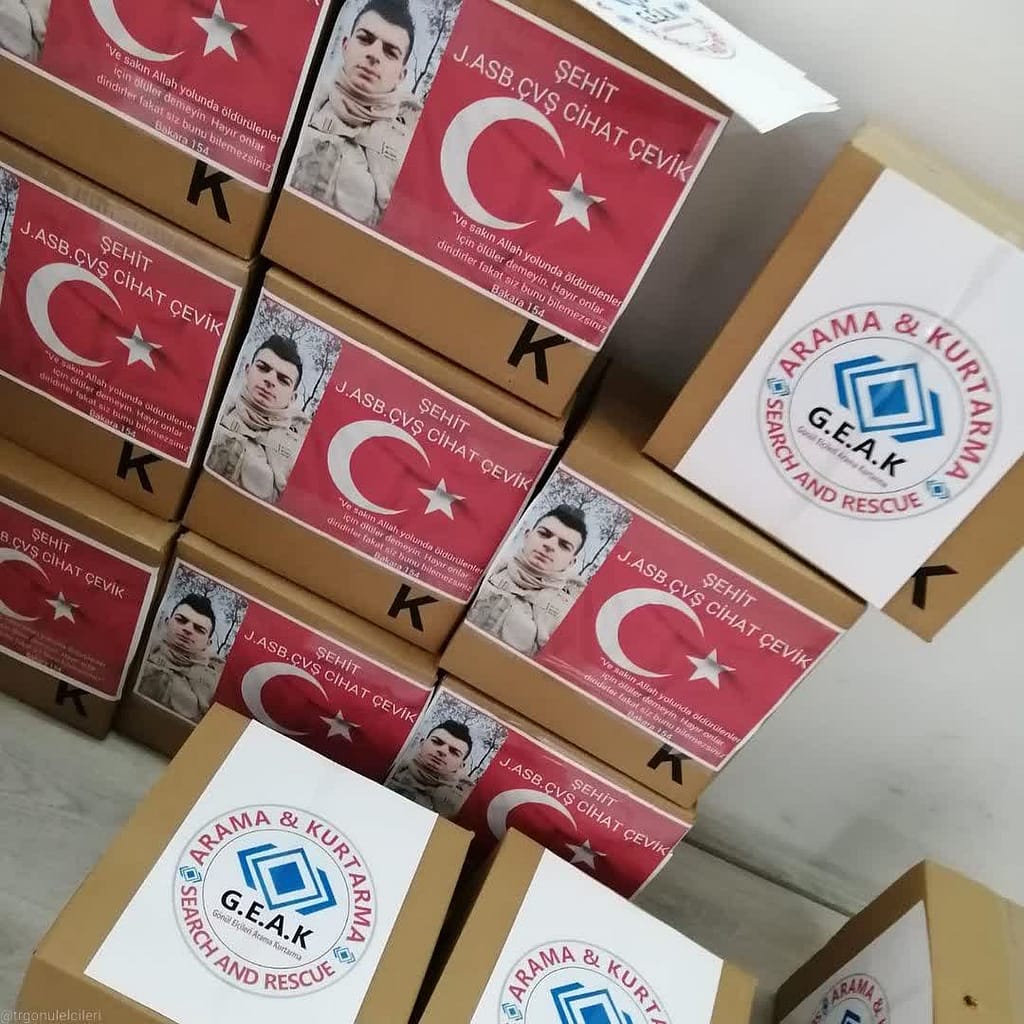 Ramazan Erzak Paketleri Şehitlerimiz Anısında Dağıtıldı.
